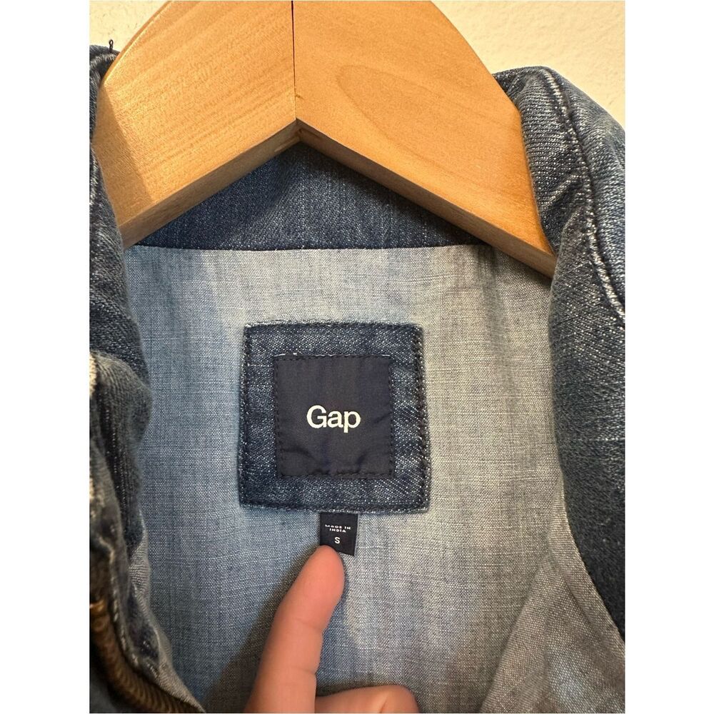 Gap Quilted Denim Blue Women’s Puffer Vest - Picture 5 of 8